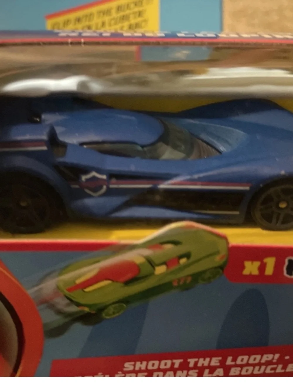 Lot of 2 HOT WHEELS Action Accessories Flip Ripper & Loop Star w/ Cars NEW